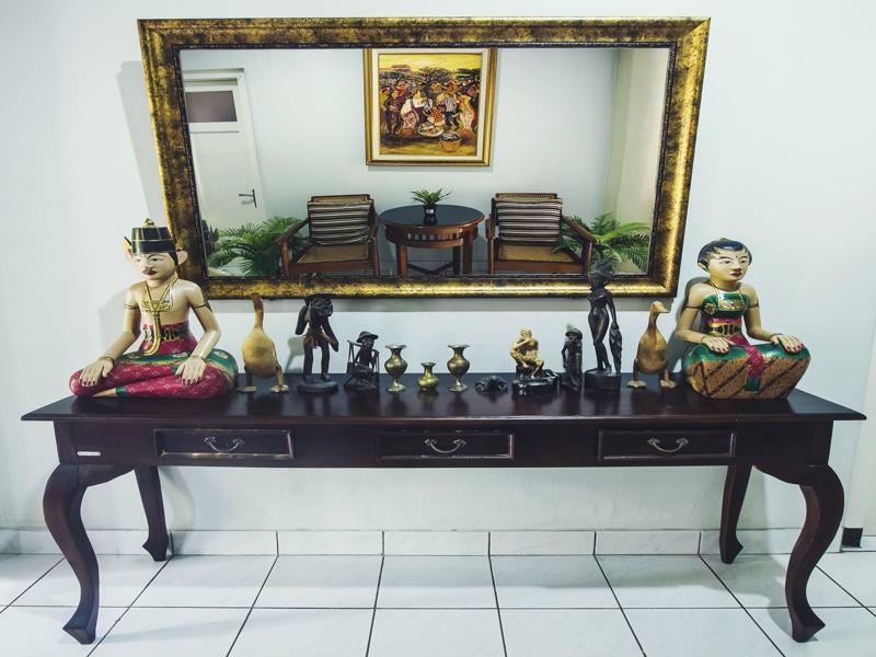 Appartement Ndalem Sarengat à Yogyakarta Extérieur photo